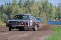 Volvo 164