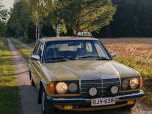 Mercedes-Benz 240