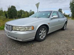 Cadillac STS