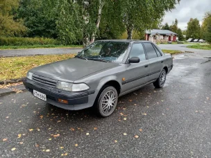 Toyota Carina II