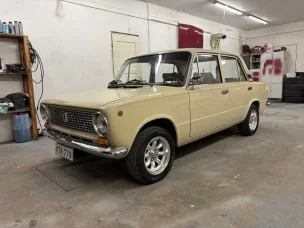 Lada 1200