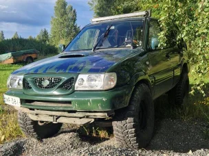 Nissan Terrano II