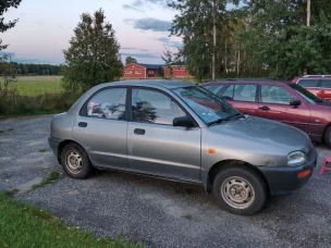 Mazda 121