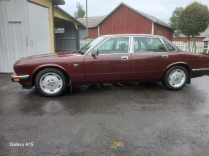 Jaguar XJ6