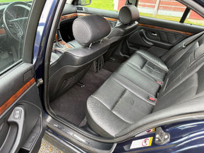 BMW 528