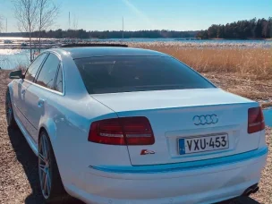 Audi S8