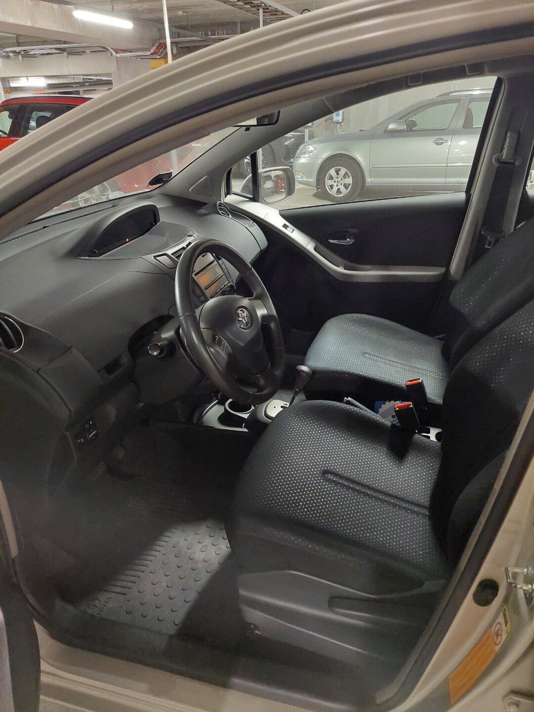 Toyota Yaris 2010, kuva 3/4