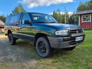 Mazda B2500