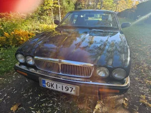 Jaguar XJ6