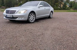 Mercedes-Benz S