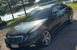 Mercedes-Benz E