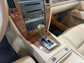 Cadillac STS