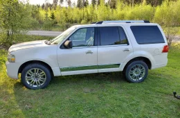 Lincoln Navigator