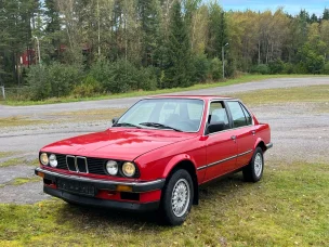 BMW 324