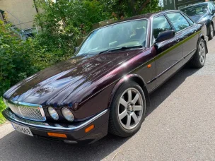 Jaguar XJ6