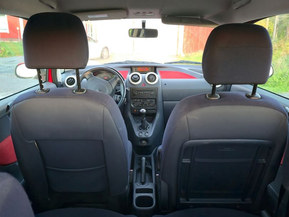 Peugeot 1007