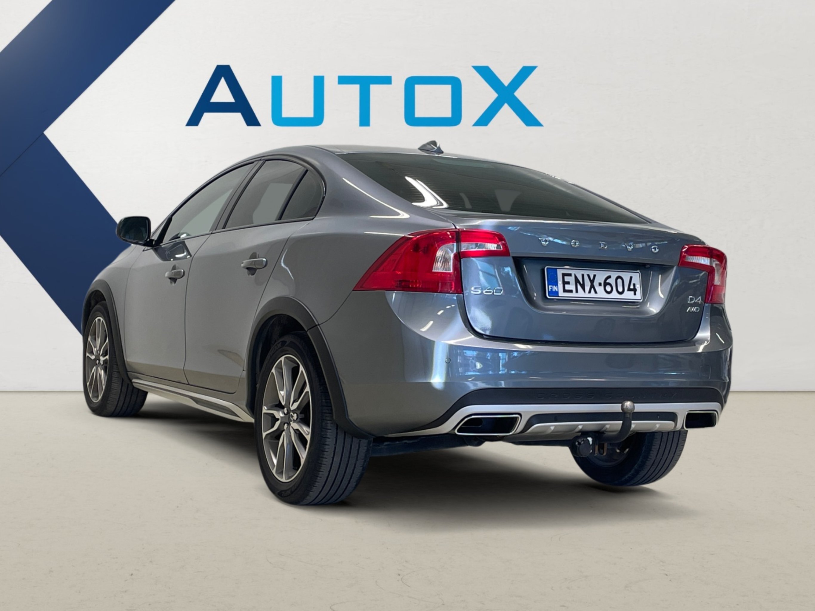 Volvo S60 Cross Country 2016, kuva 2/14