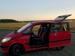 Peugeot 1007