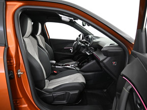 Peugeot e-2008