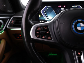 BMW i4 M50