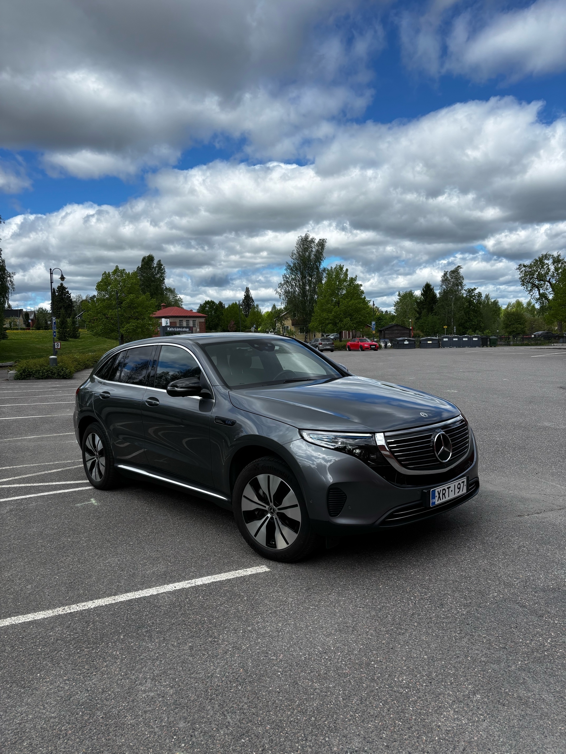 Mercedes-Benz EQC 2022, kuva 2/10