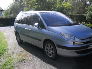 Peugeot 807
