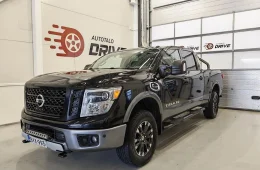 Nissan Titan