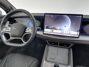 BYD Sealion 7
