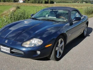 Jaguar XK8