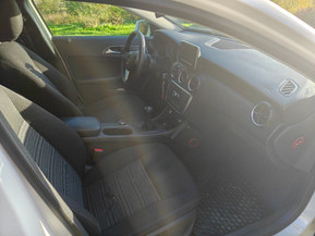 Mercedes-Benz A