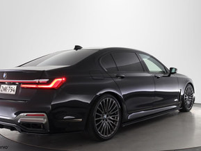 BMW 745