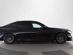 BMW 745