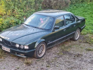 BMW 730
