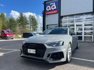 Audi RS4