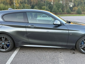 BMW M140i