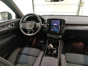 Volvo EX40