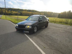 Mercedes-Benz 180