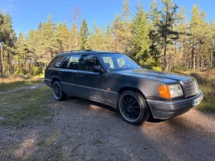 Mercedes-Benz 230