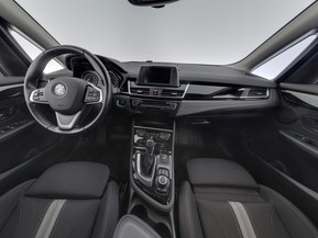 BMW 225