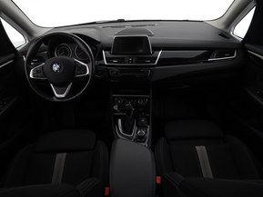 BMW 225