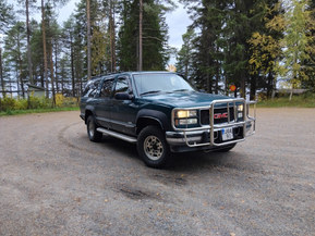 GMC Suburban