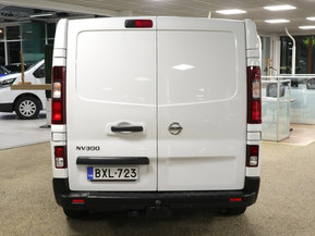 Nissan NV300