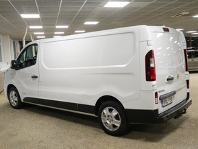 Nissan NV300