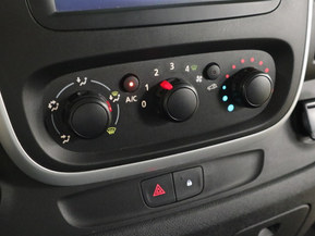 Nissan NV300