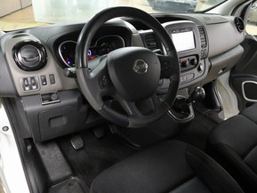 Nissan NV300