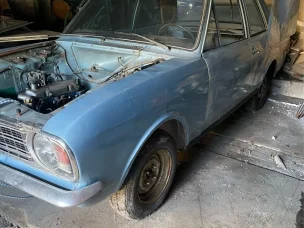 Ford Cortina