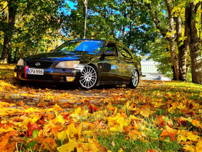 Lexus IS
