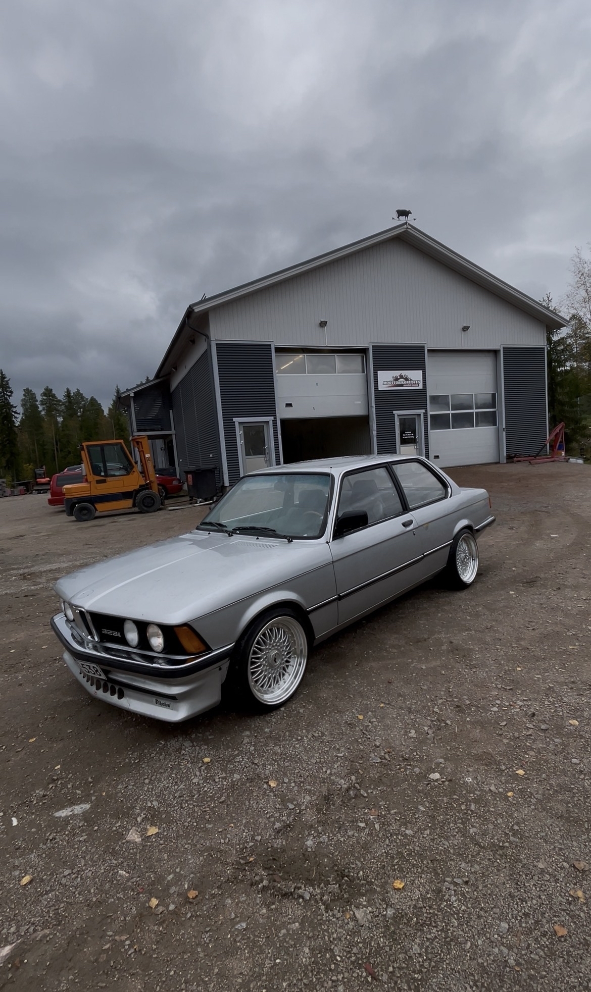 BMW 320 1982, kuva 4/6