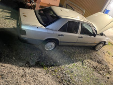 Mercedes-Benz 200