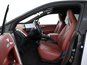 BMW iX M60
